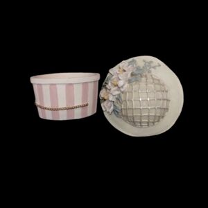 Vintage Dezine Trinket Box Hat with Flowers and Bow, Hand Painted 1993 Container